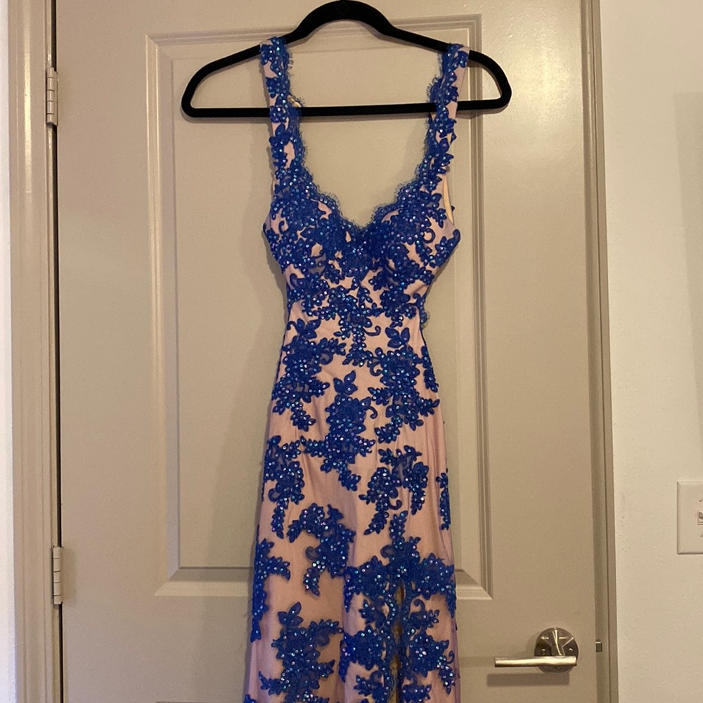 Size 4 La Femme Prom Dress